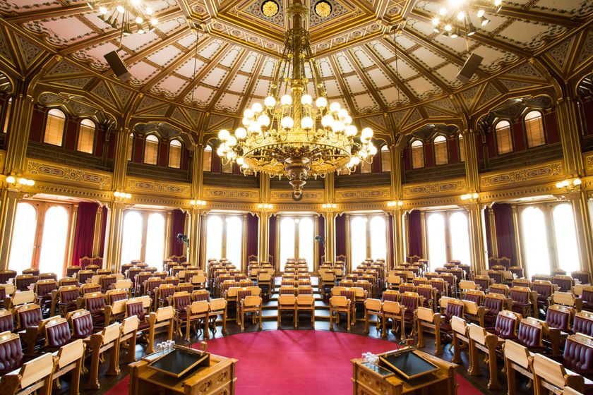 Her tar stortingsrepresentantene i det 170. storting sete 1. oktober 2025.