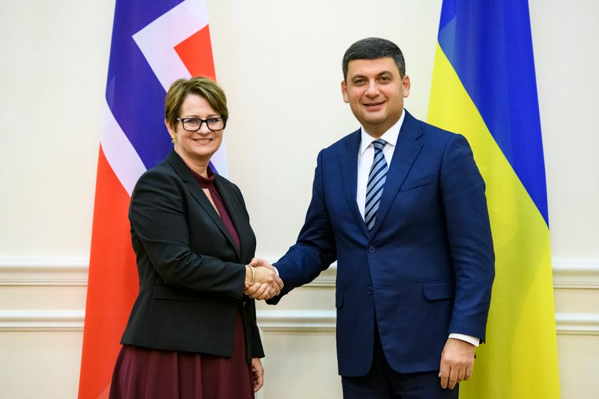 Stortingspresident Tone Wilhelmsen Trøen i møte med statsminister Volodymyr Groysman da Trøen besøkte Ukraina i september 2018. Foto: Wladyslaw Musiienko/Prime Ministers Office