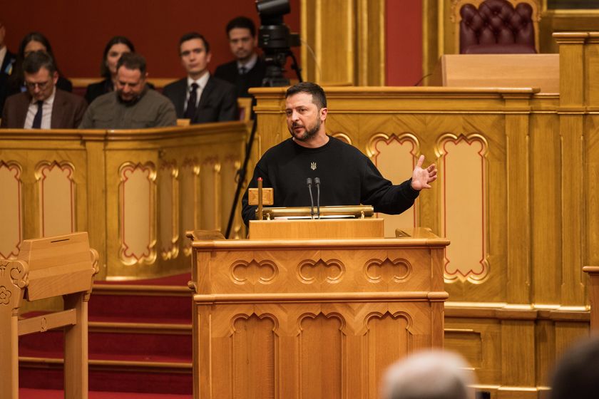 Ukrainas president, Volodymyr Zelenskyj, talte til stortingsrepresentanter og regjeringsmedlemmene i stortingssalen onsdag ettermiddag.