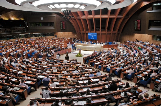 Europarådets parlamentarikerforsamling.