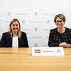 Elin R. Agdestein og  Tone W. Trøen under nettmøtet med AIPAs generalforsamling 8. september. Foto: Stortinget.