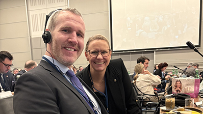Marius Arion Nilsen og Maria Aasen-Svensrud. Foto: Stortinget.