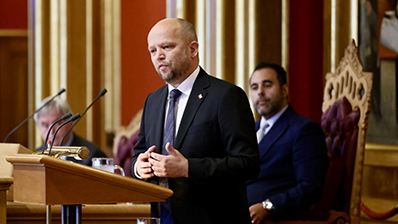 Finansminister Trygve Slagsvold Vedum holder finanstalen i Stortinget 7. oktober 2024.