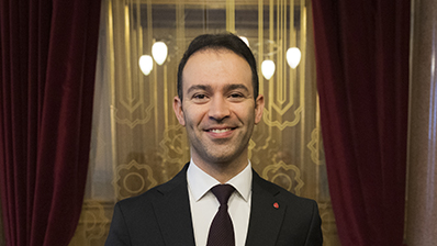 Mani Hussaini (A). Foto: Peter Mydske/Stortinget.