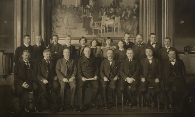 Stortingets referenter utgjorde den største gruppen ansatte i Stortinget i 1914.