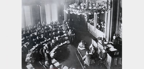 Foto fra stortingsmøtet 7. juni 1905.