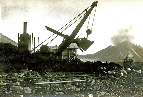 Gruvedrift: Fra kullageret til Kings Bay Kull Compani AS 1918. Foto: Sigvald Moa/Riksarkivet